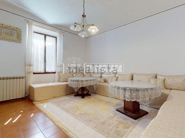 Appartamento in vendita di 128 m² in Via Mauro Tesi, 1154
