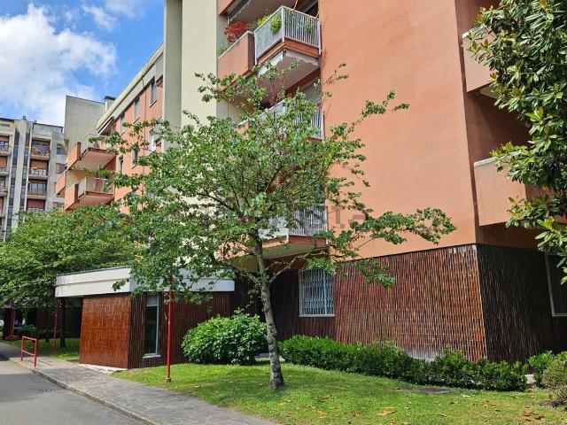 Appartamento in vendita di 128 m² in Via Martiri Cefalonia, 53