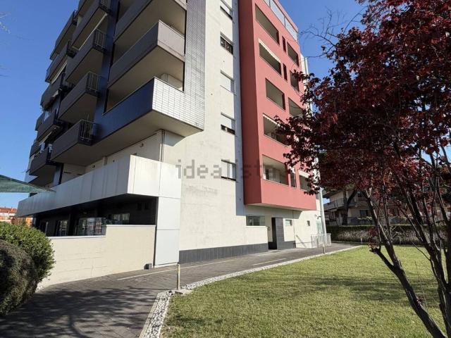 Appartamento in vendita di 128 m² in Via Nino Sospiri, 2