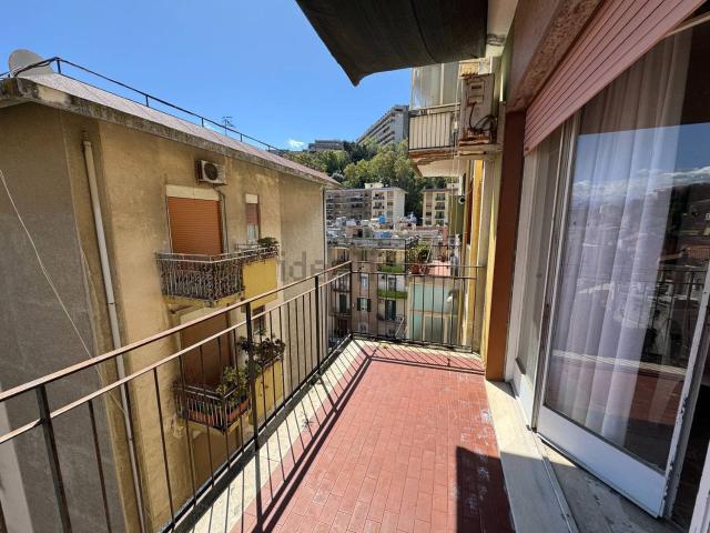 Appartamento in vendita di 128 m² in Via Pietro Castelli, 54