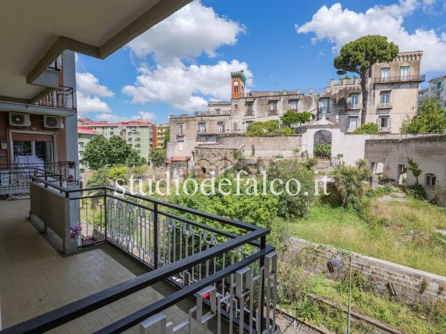 Appartamento in vendita di 128 m² in Via Pietro Castellino
