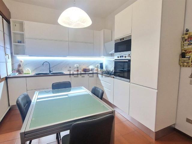 Appartamento in vendita di 128 m² in Via Roma Est