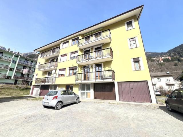 Appartamento in vendita di 128 m² in Via Ugo Foscolo, 23