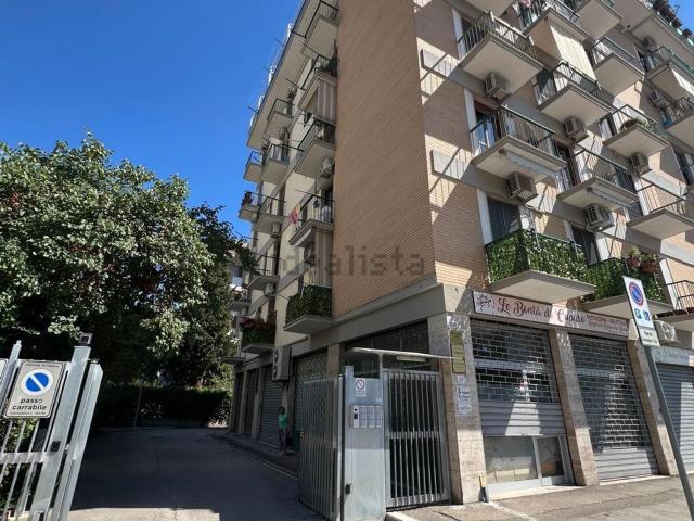 Appartamento in vendita di 128 m² in Viale Giuseppe di Vittorio, 205