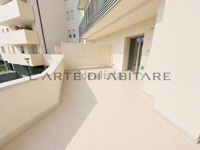 Appartamento in vendita di 128 m² in Viale Mercato Nuovo, 101