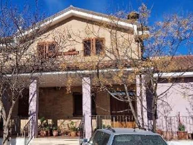 Appartamento in vendita di 128 m² in Contrada SS. Crocifisso