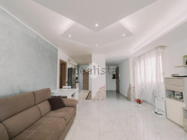 Appartamento in vendita di 128 m² in Piazza Don Luigi Sturzo