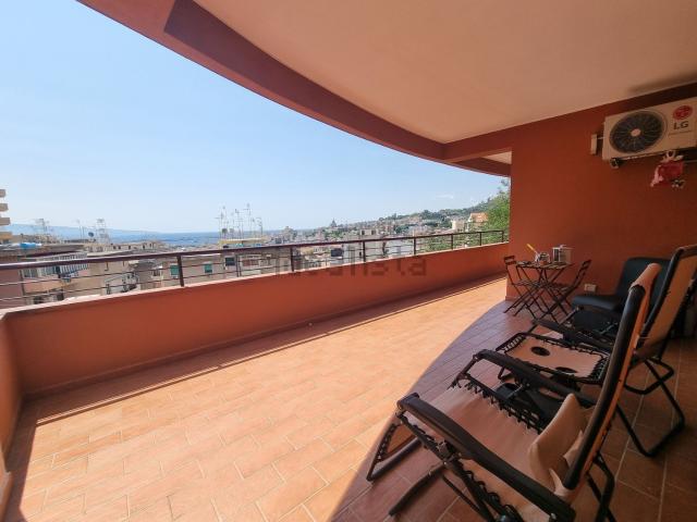 Appartamento in vendita di 128 m² in Salita Ogliastri, 64