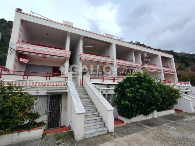 Appartamento in vendita di 128 m² in Strada Statale 18 Tirrena Inferiore