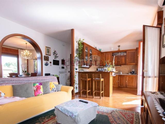 Appartamento in vendita di 129 m² in Via Anna Frank
