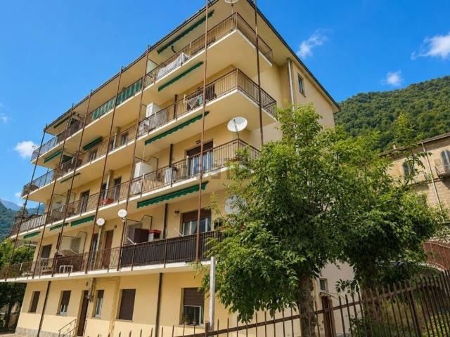 Appartamento in vendita di 129 m² in Via Carabinieri Lombardi, 3