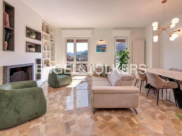 Appartamento in vendita di 129 m² in Via Cinque Giornate
