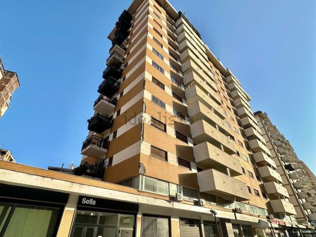Appartamento in vendita di 129 m² in Via Alcide De Gasperi