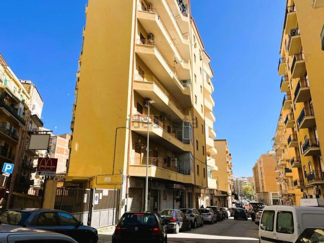 Appartamento in vendita di 129 m² in Via Alessandro Manzoni, 135