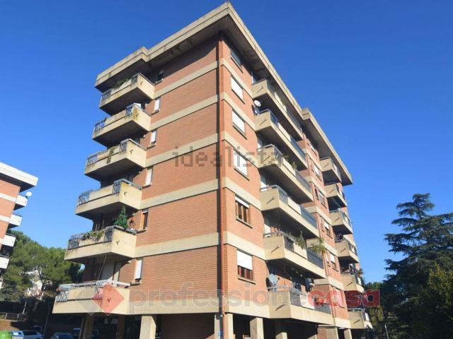 Appartamento in vendita di 129 m² in Via Gaetano Donizetti
