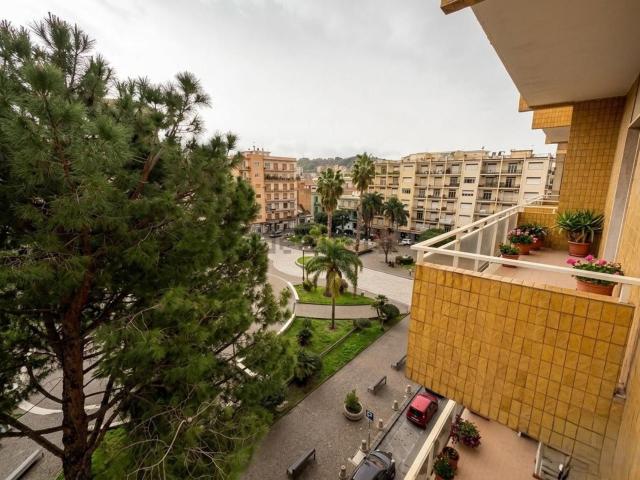 Appartamento in vendita di 129 m² in Via Dante Alighieri, 31