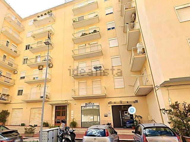 Appartamento in vendita di 129 m² in Via Dante Alighieri