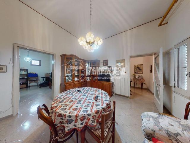 Appartamento in vendita di 129 m² in Via dei Bizamano, 9