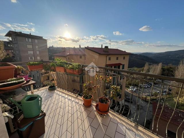 Appartamento in vendita di 129 m² in Via Eugubina, 48