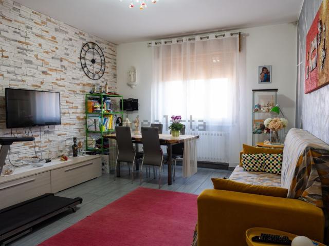 Appartamento in vendita di 129 m² in Via Osima Ada, 14