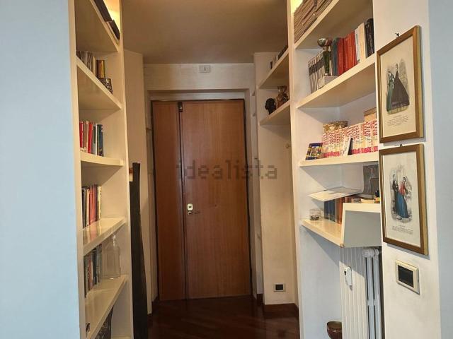 Appartamento in vendita di 129 m² in Via Monforte