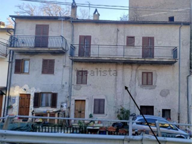 Appartamento in vendita di 129 m² in Via Marsicana