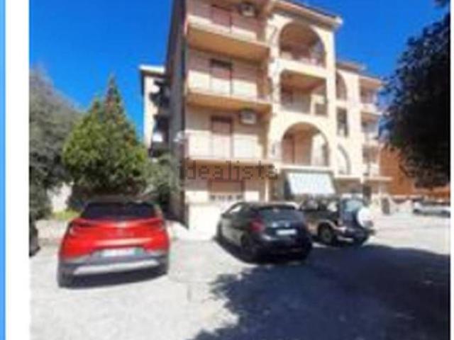 Appartamento in vendita di 129 m² in Via Messina