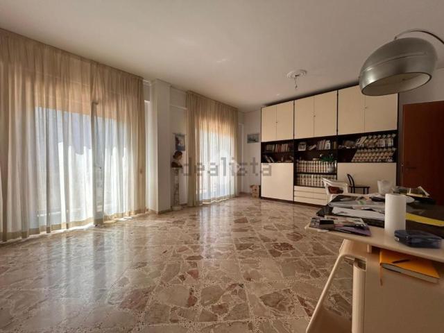 Appartamento in vendita di 129 m² in Via Mico Geraci, 35