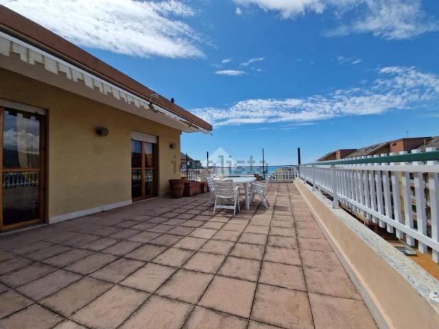 Appartamento in vendita di 129 m² in Via Nervia, 52