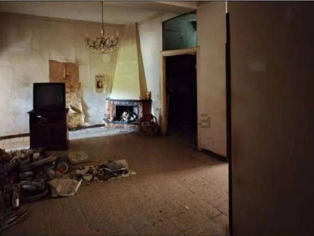 Appartamento in vendita di 129 m² in Via San Filippo Borgo, 17