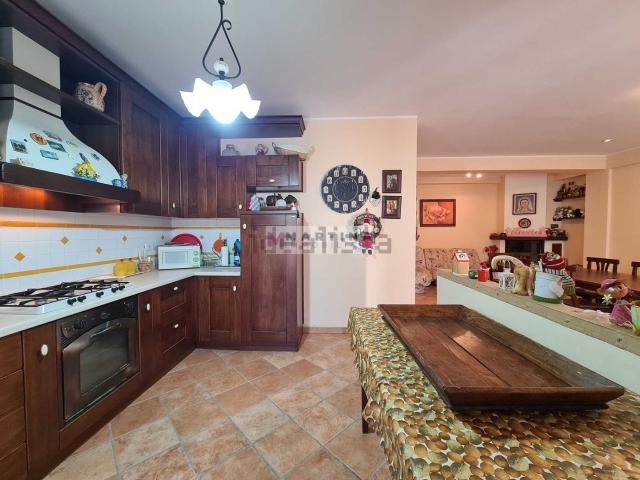 Appartamento in vendita di 129 m² in Via Santa Maria Cellarola