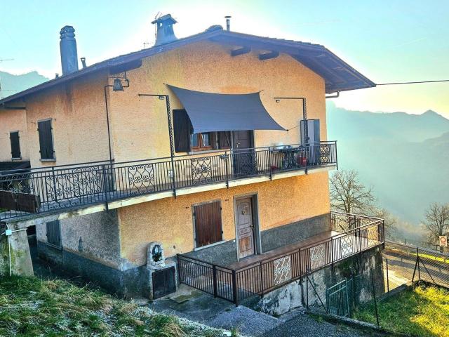 Appartamento in vendita di 129 m² in Via Spettino Basso