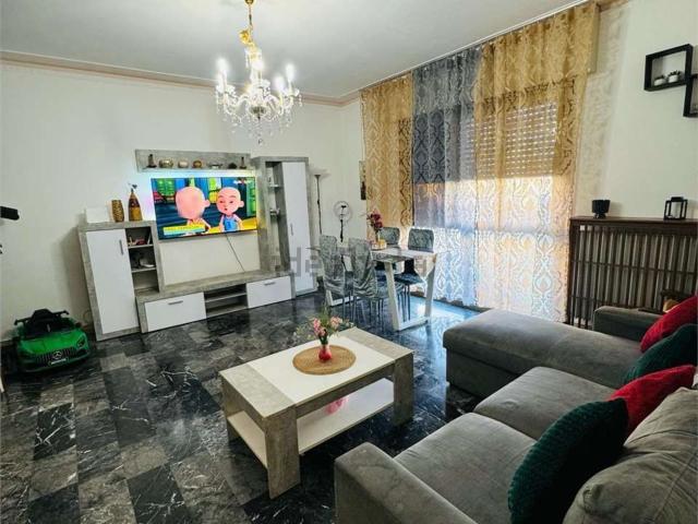 Appartamento in vendita di 129 m² in Via Polcenigo