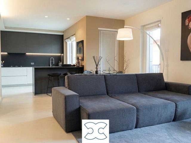 Appartamento in vendita di 129 m² in Via Pistoia, 7