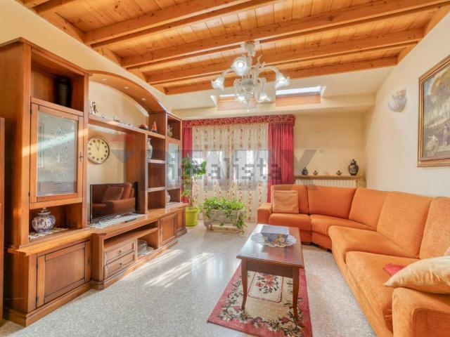 Appartamento in vendita di 129 m² in Via Roma, 29