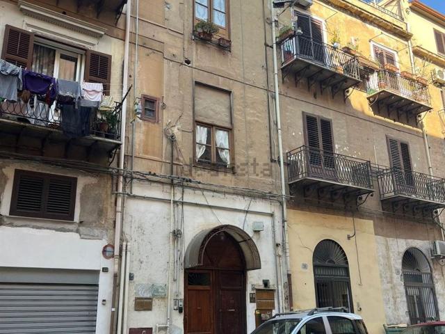 Appartamento in vendita di 129 m² in Via Rosario Riolo, 36