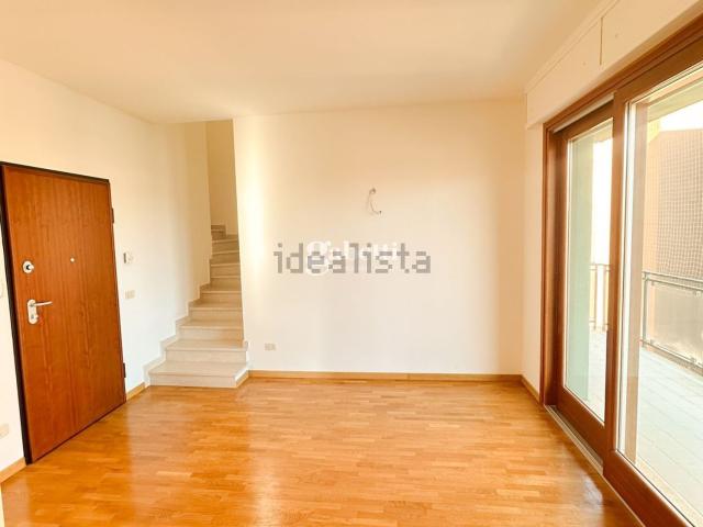 Appartamento in vendita di 129 m² in Via Renato Fucini