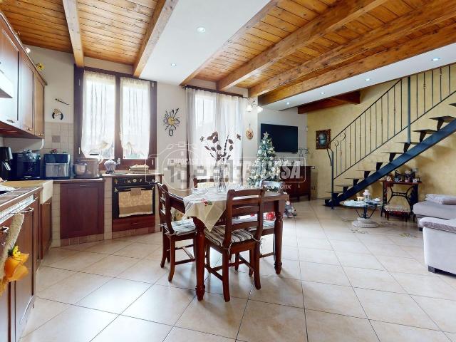 Appartamento in vendita di 129 m² in Via Rio Cà de Fabbri, 44