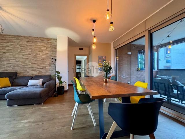 Appartamento in vendita di 129 m² in Via Trieste, 13