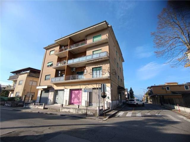 Appartamento in vendita di 129 m² in Via Trieste, 11