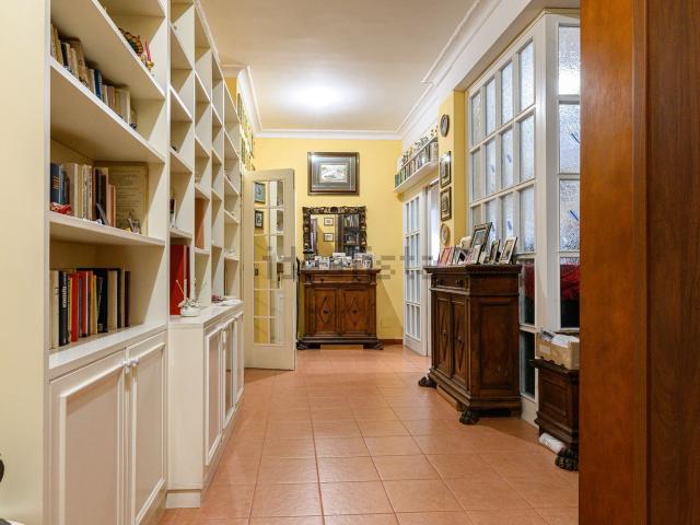 Appartamento in vendita di 129 m² in Via Vittorio Spinazzola