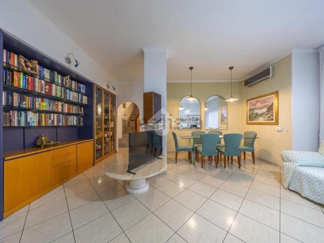 Appartamento in vendita di 129 m² in Viale della Repubblica, 125