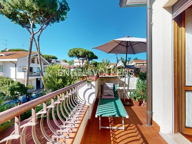 Appartamento in vendita di 129 m² in Viale Francesco Baracca, 35