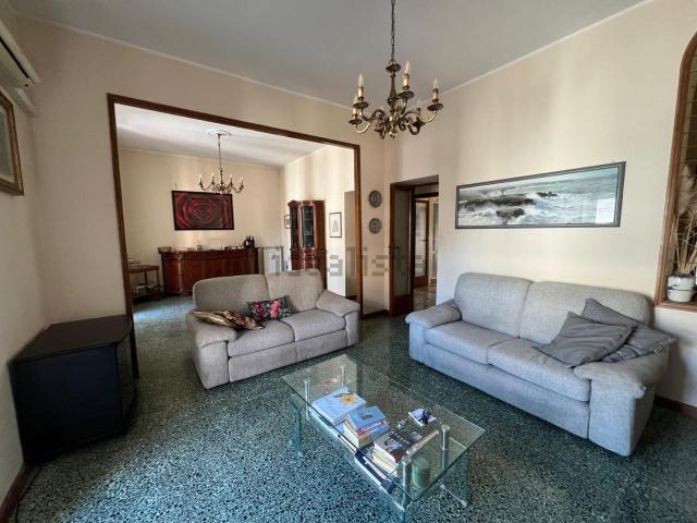 Appartamento in vendita di 129 m² in Viale Guglielmo Oberdan, 21