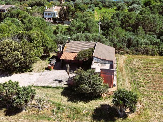 Appartamento in vendita di 13000 m² in Strada Vicinale Baddelonga Russeglia