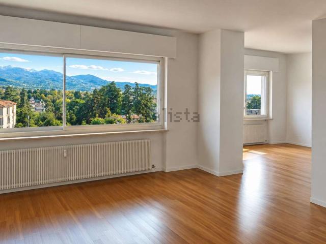 Appartamento in vendita di 130 m²
