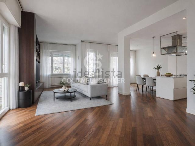 Appartamento in vendita di 130 m² in Via C. Pisacane, 3