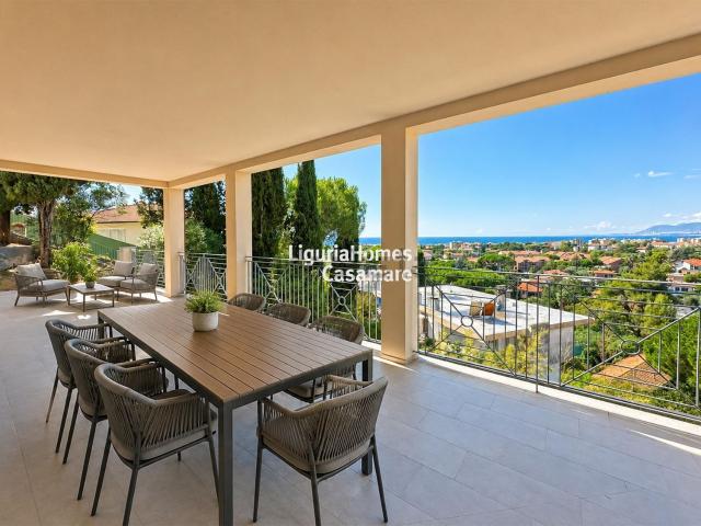 Appartamento in vendita di 130 m² in Via Coggiola