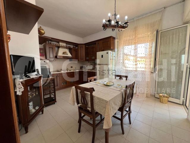 Appartamento in vendita di 130 m² in Via Colonne, 121