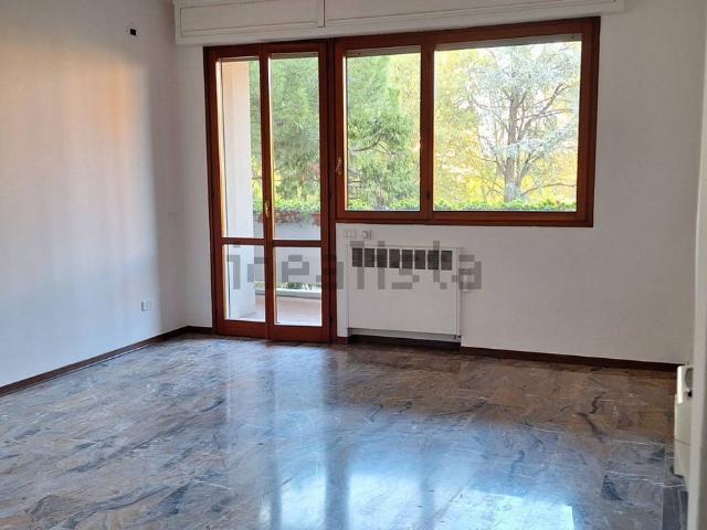 Appartamento in vendita di 130 m² in Via Costanzo Varolio
